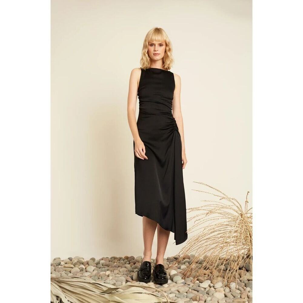 Luxely Finch Crepe‎ Back Stretch Satin Dress Black Size 6 NWOT
